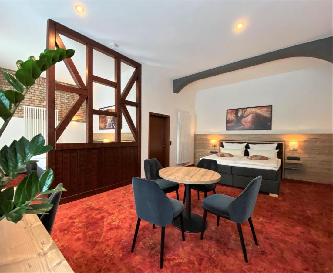 Hotel Friedchen Mit Eigener Fleischerei Artern Ngoại thất bức ảnh