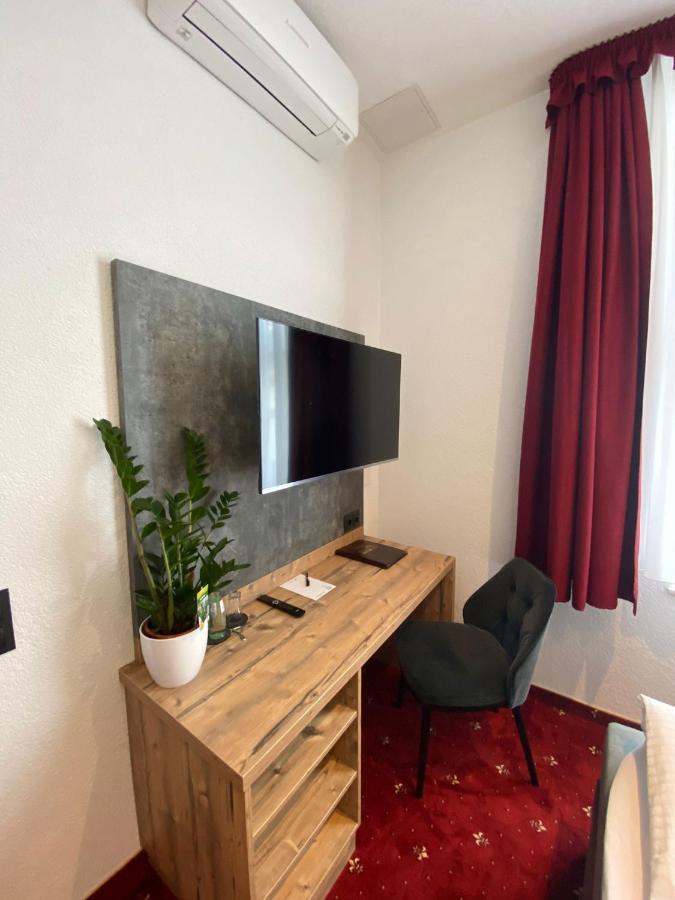 Hotel Friedchen Mit Eigener Fleischerei Artern Ngoại thất bức ảnh