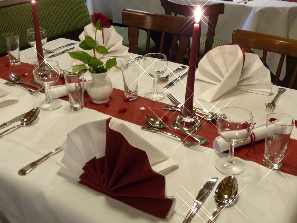 Hotel Friedchen Mit Eigener Fleischerei Artern Ngoại thất bức ảnh