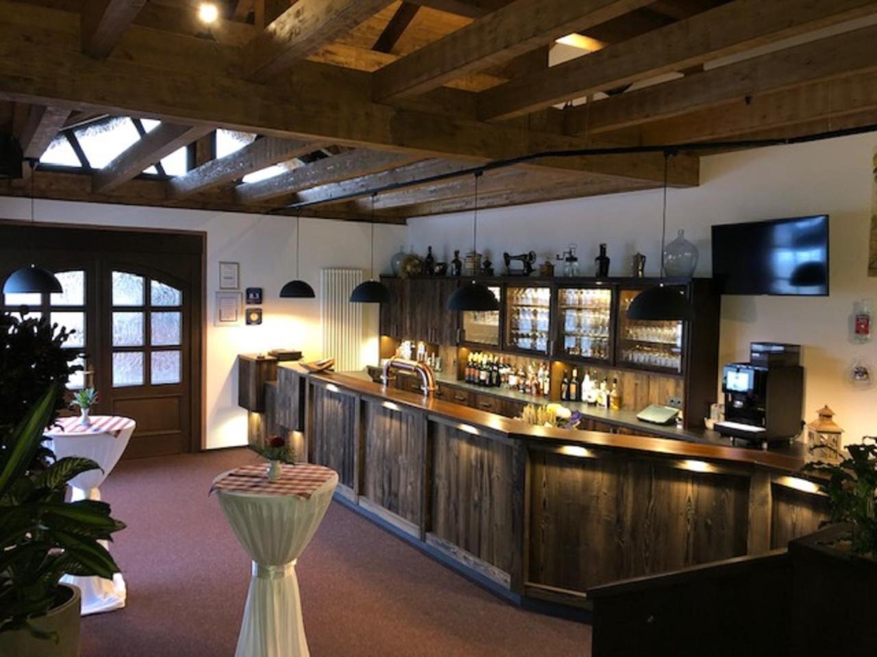 Hotel Friedchen Mit Eigener Fleischerei Artern Ngoại thất bức ảnh